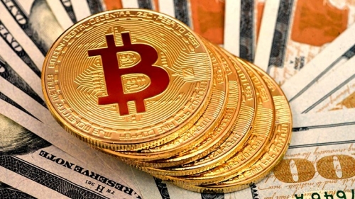 بیت‌کوین ثابت می‌ماند در حالی‌که بازار سهام ۵ تریلیون دلار سقوط کرد